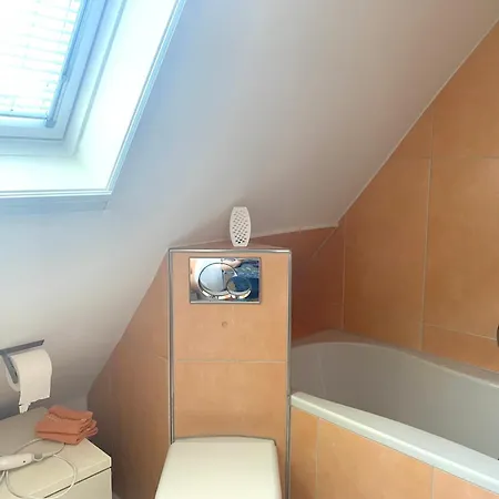 Ruhige An Der Uni Apartment *